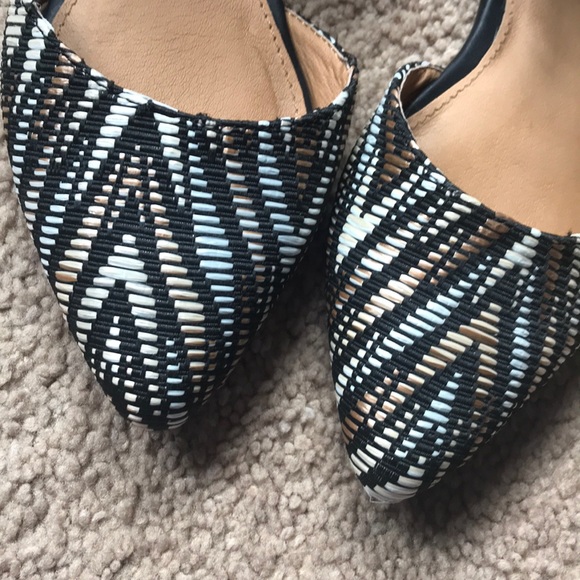 Sandals - Picture 2 of 4